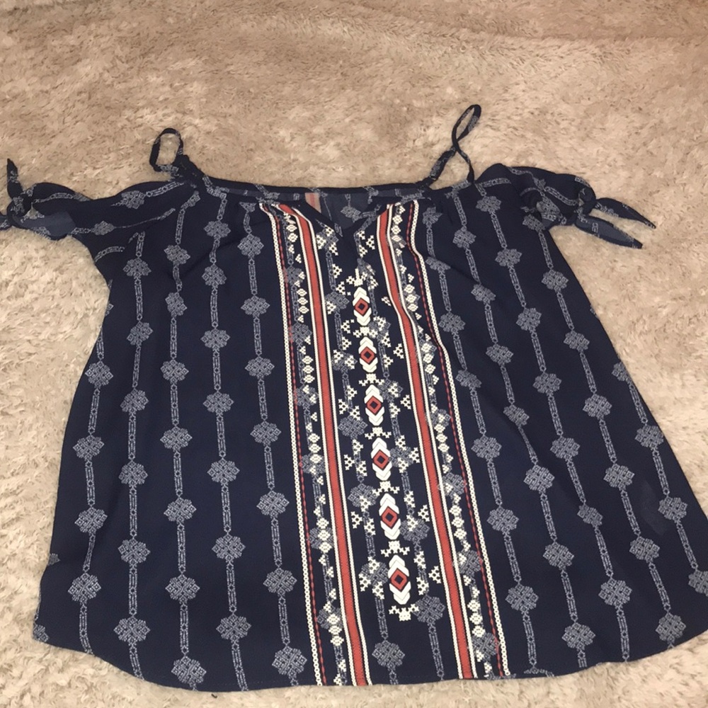 Cold shoulder T-shirt